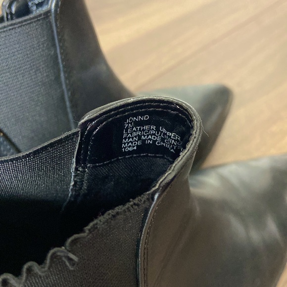 Black Steve Madden ankle booties size 7 - Picture 3 of 3